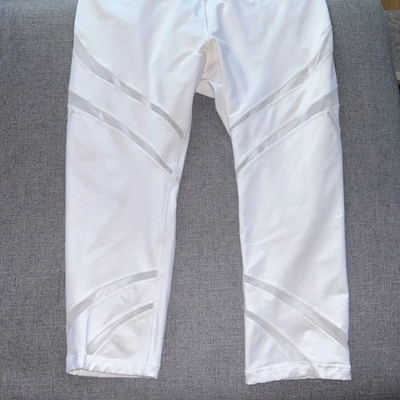 LULULEMON Wunder Under HR Crop 21” Mesh White Size 12 - Picture 5 of 10